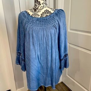 (Floral & Ivy) Denim blouse with gathering at the front neckline, ( XL)